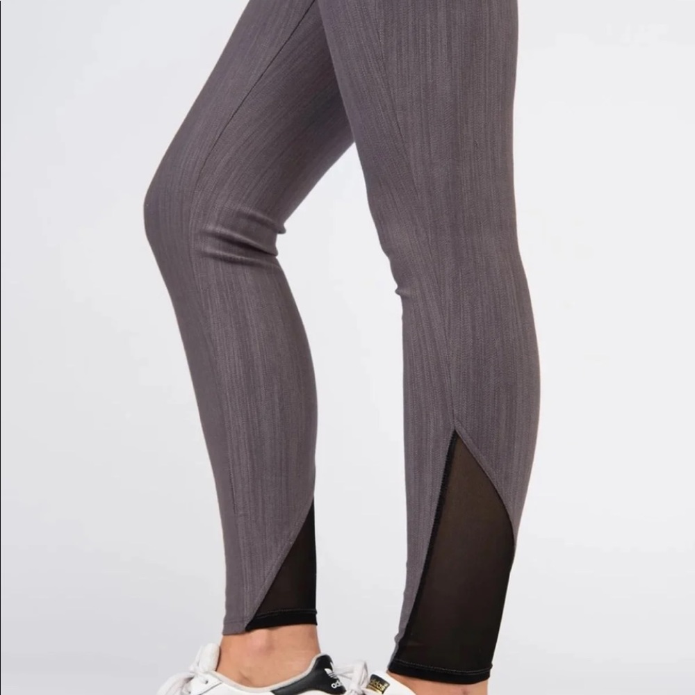 NWT Agnes & Dora small gray knit jeggings mesh